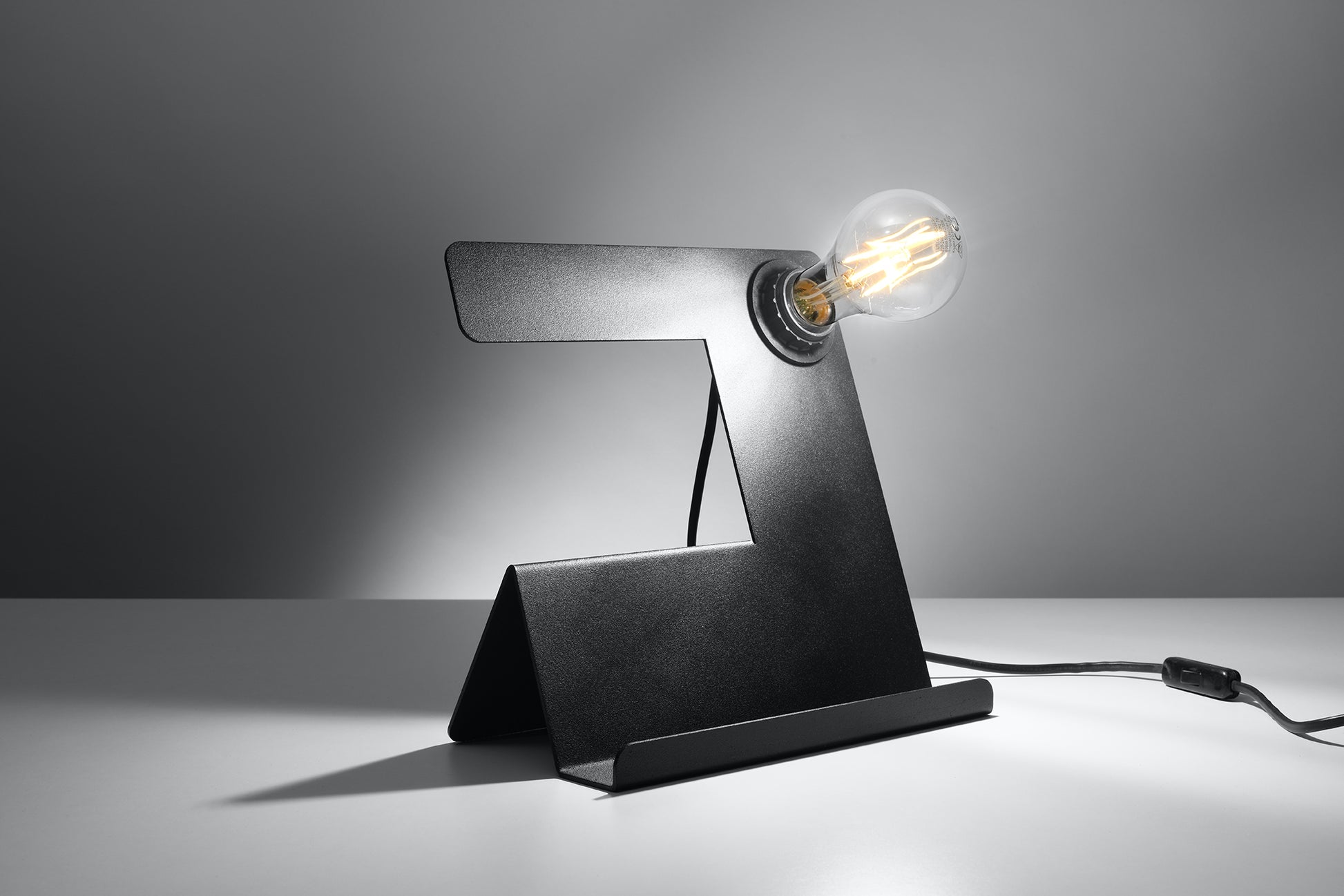Table lamp INCLINE black