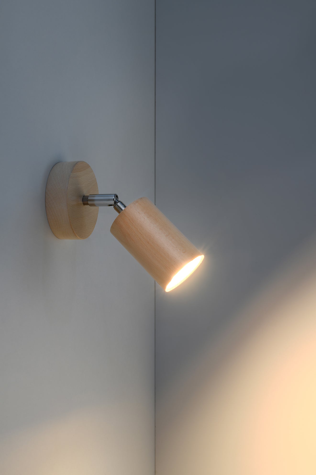 Wall lamp BERG wood