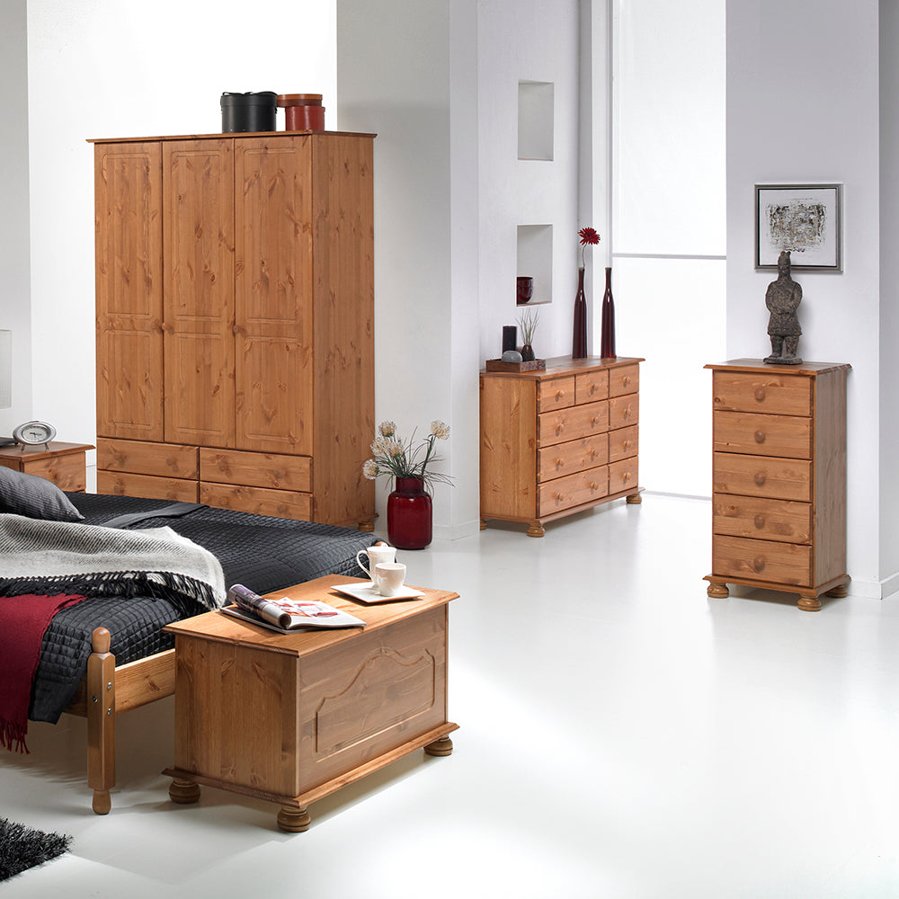 Copenhagen  Blanket Box in Pine