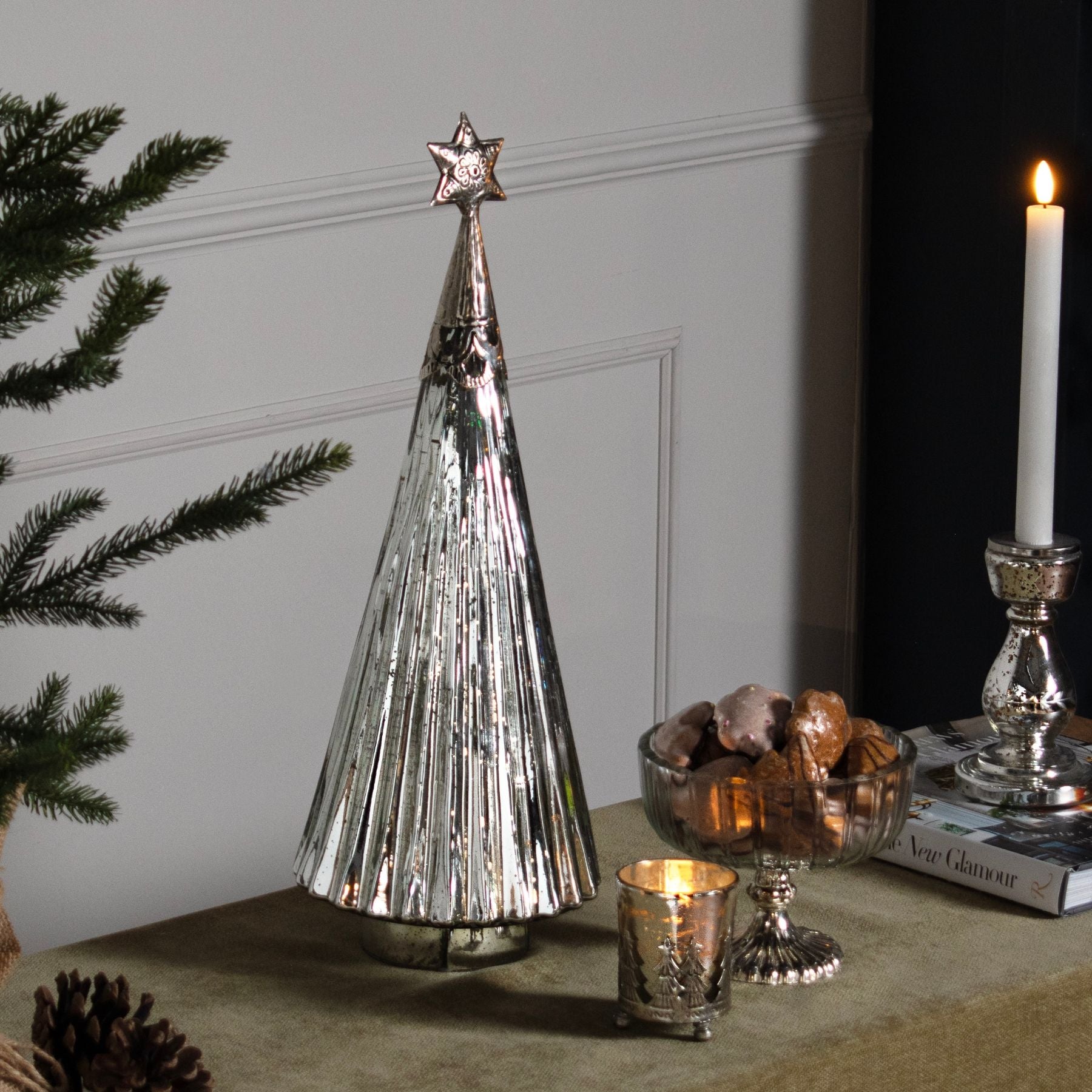 The Lustre Collection Christmas Tea Light Holder