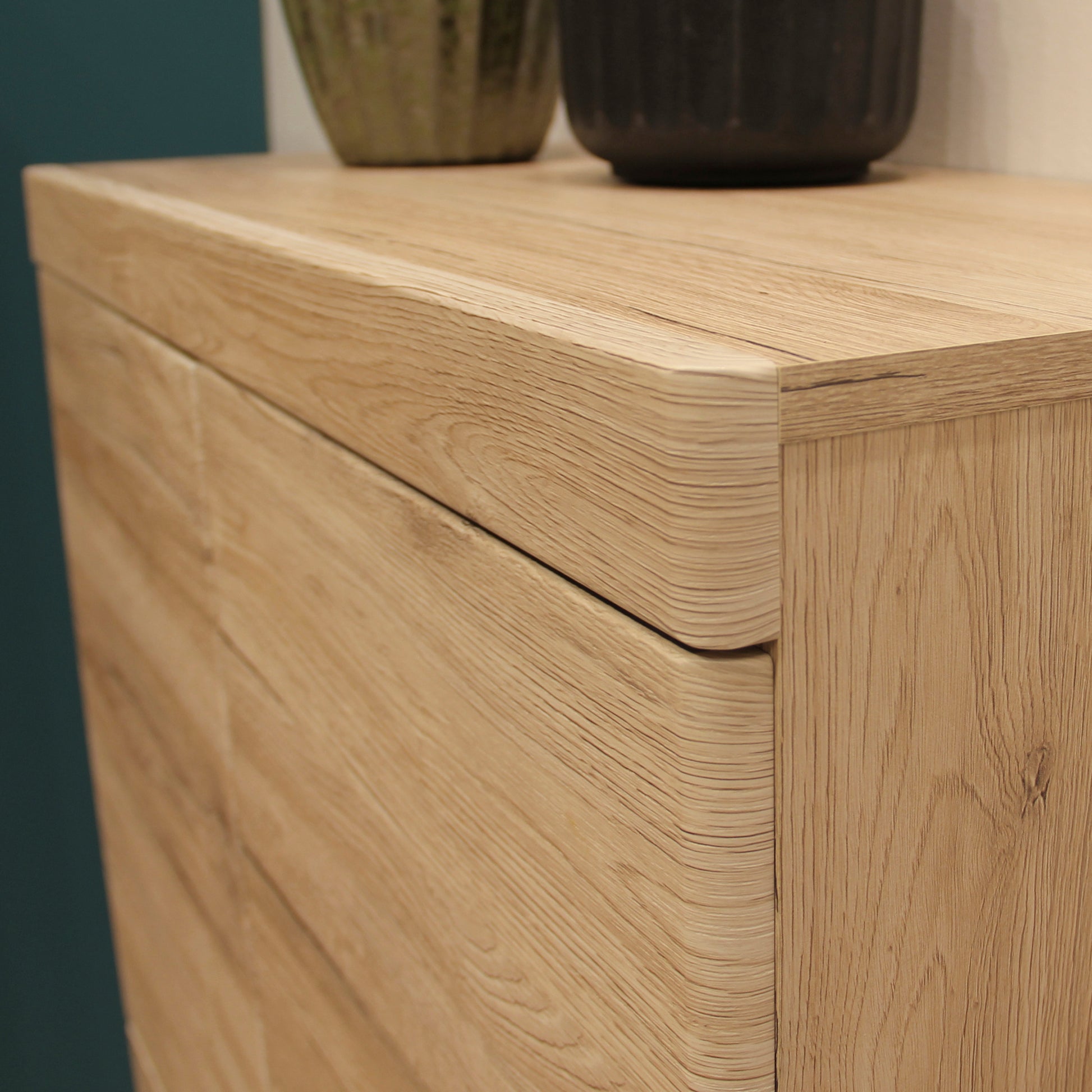 Kensington  Living 4 door 1 drawer cupboard in Oak