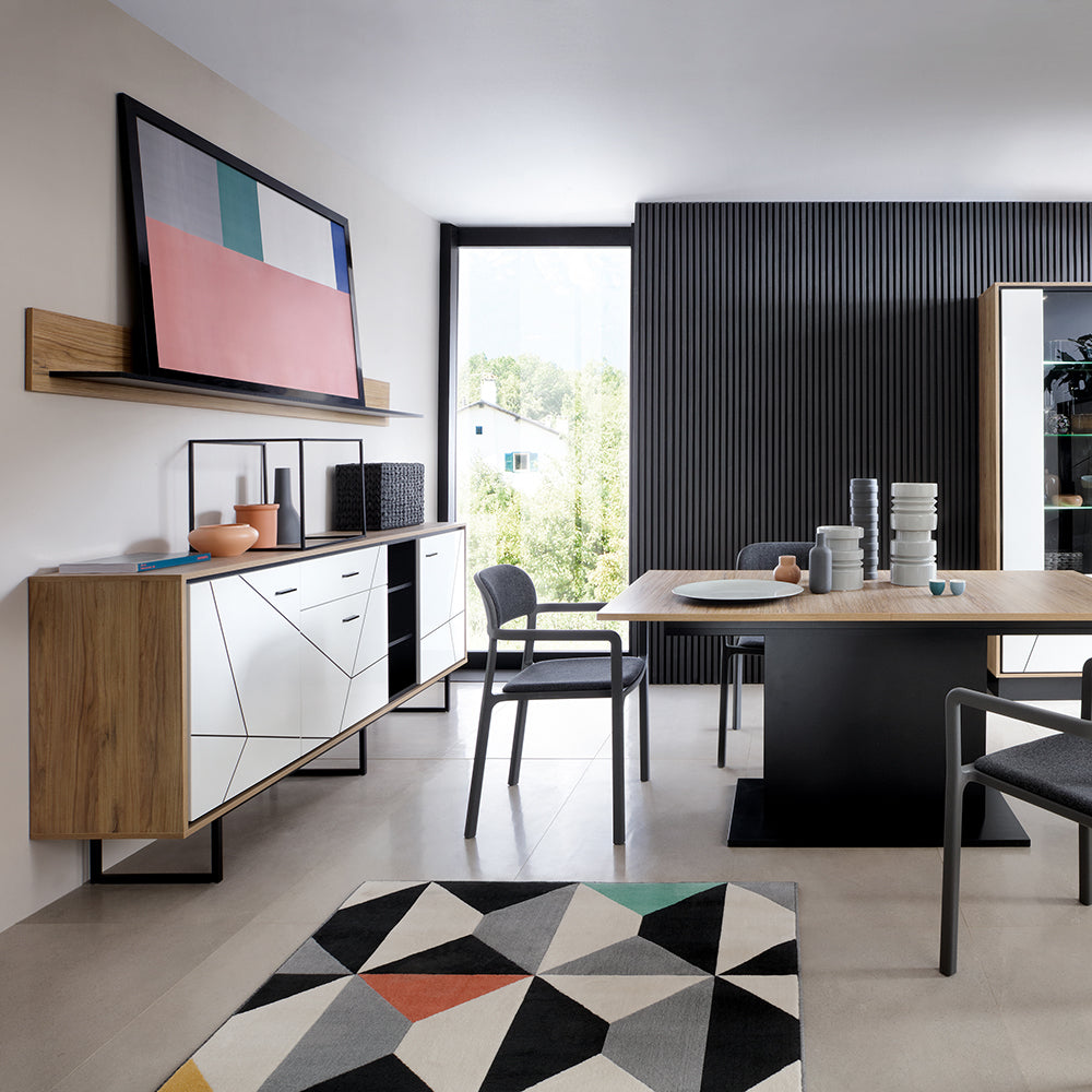 Brolo  Extending Dining table in Walnut and Black