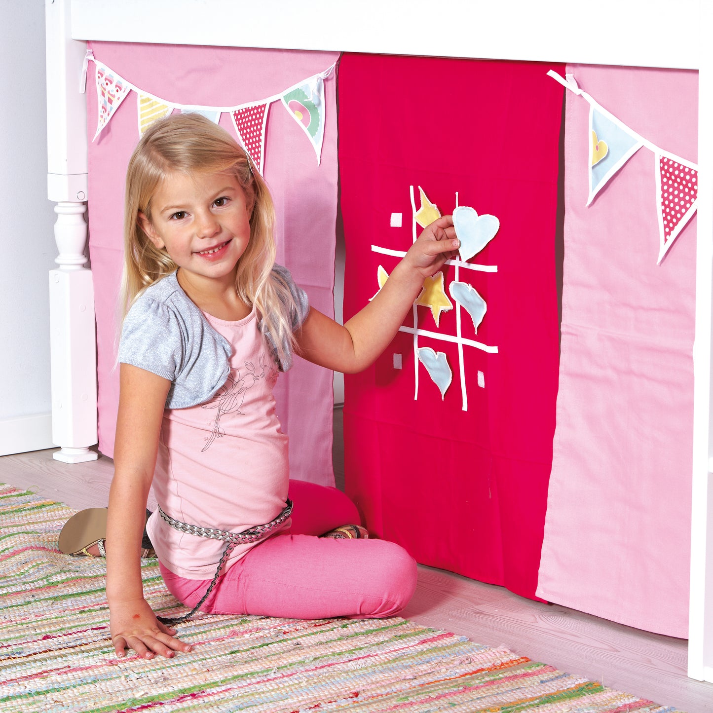 Manis-h  Interactive TicTacToe & Bunting Play Curtain
