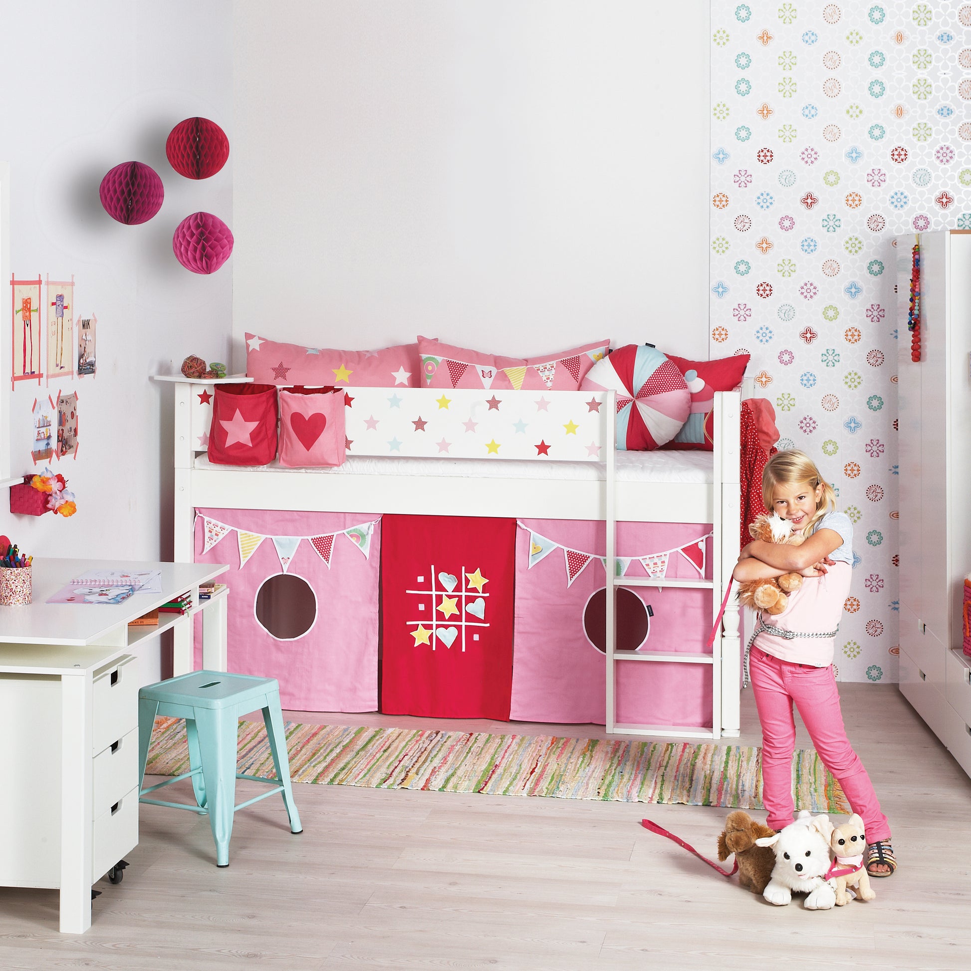 Manis-h  2 Bed Pockets in a Heart & Star Design