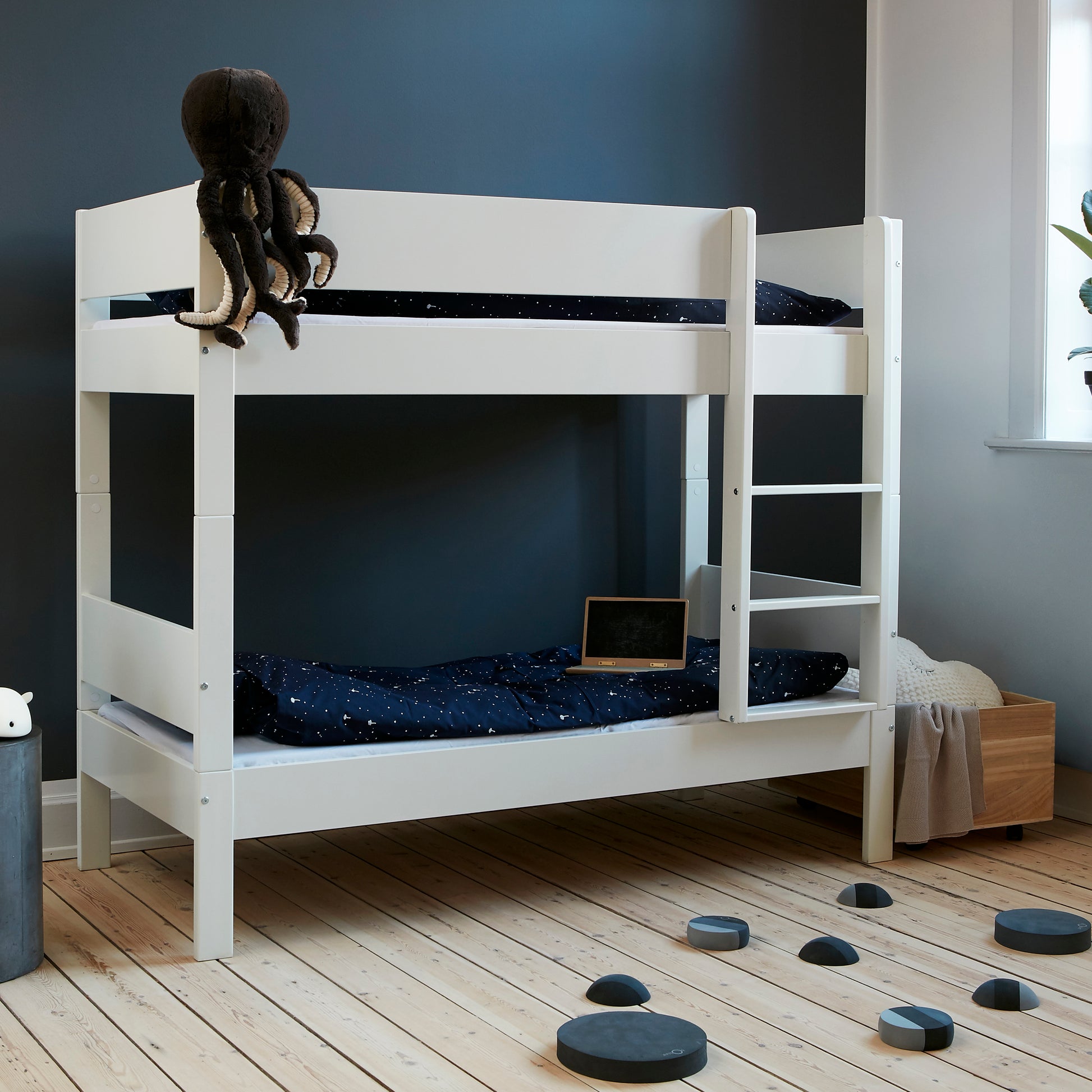 Huxie  Bunk Bed with side and back rails Including 3/4 safety rail